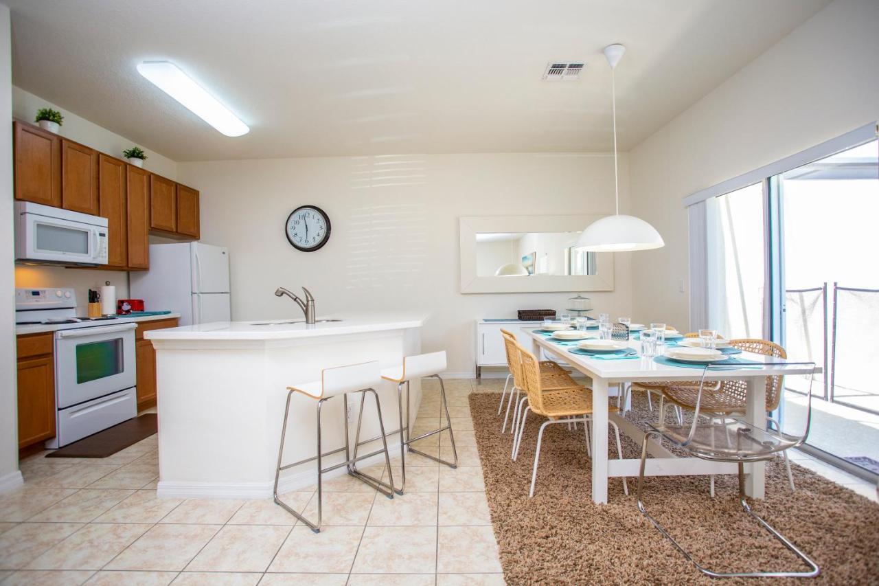 קיסימי Four Bedrooms Townhouse 4563 מראה חיצוני תמונה