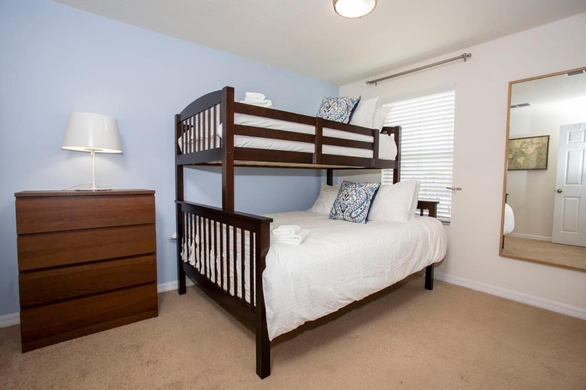 קיסימי Four Bedrooms Townhouse 4563 מראה חיצוני תמונה